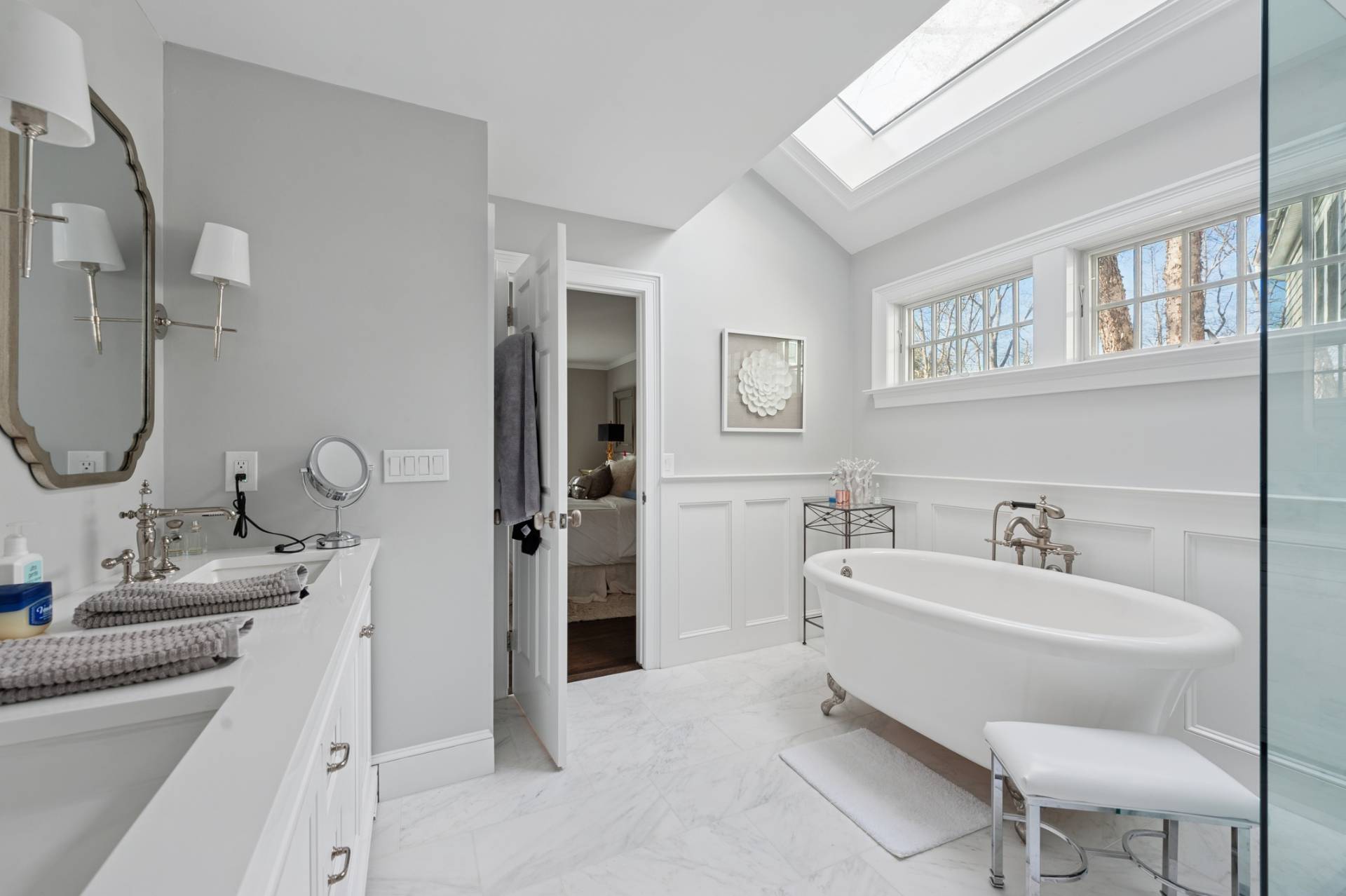 3368 Noyack Road Sag Harbor, NY 11963 - Photo 13 of 23