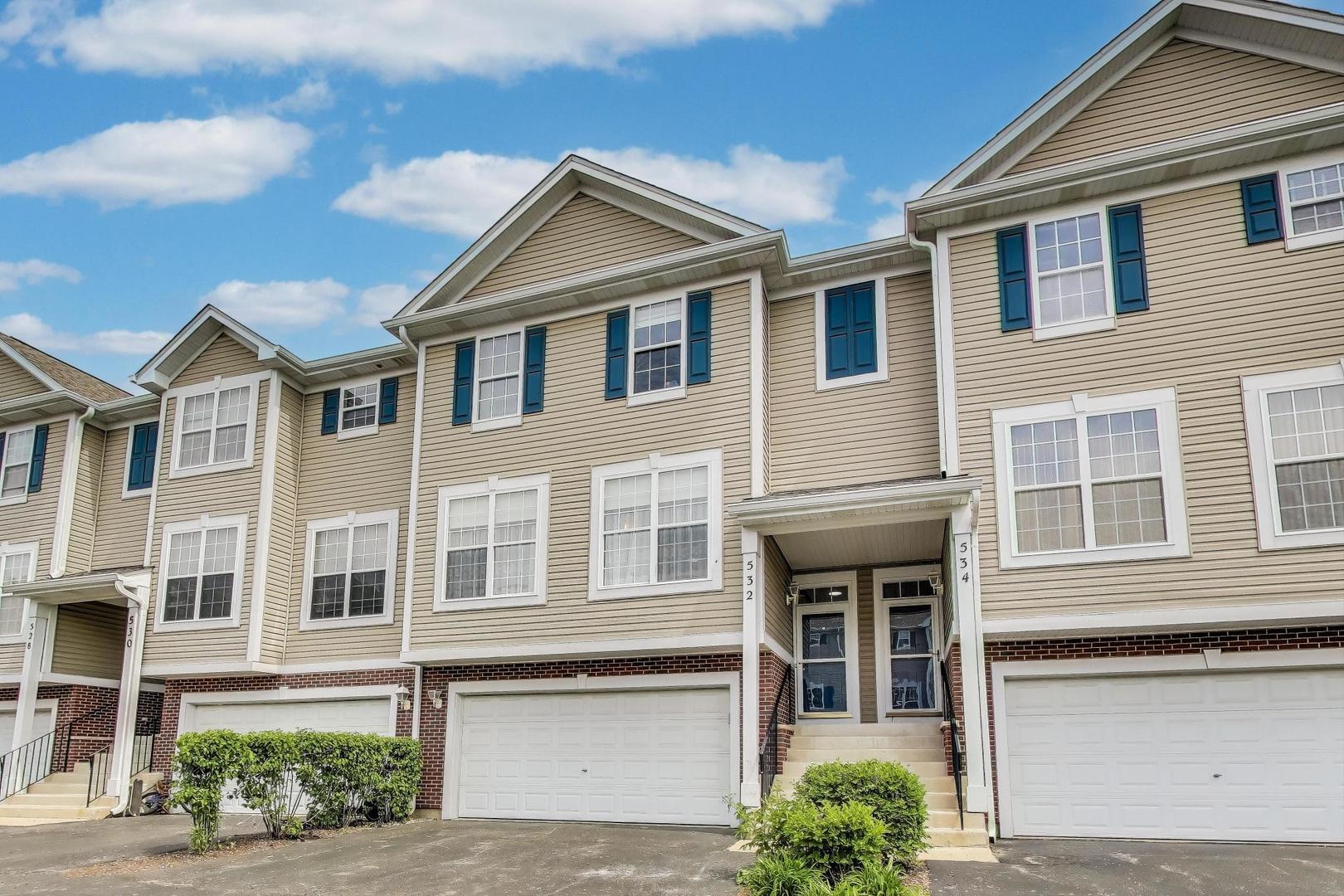 532 Declaration Lane Aurora, IL 60502 - Photo 2 of 34 a front view of residential houses