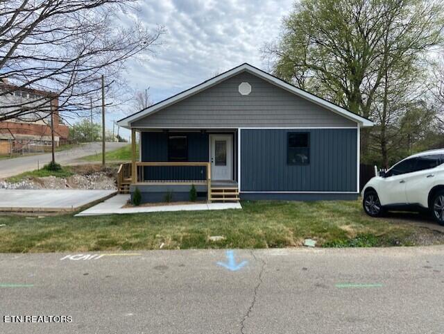 108 Thompson Street Athens, TN 37303 - Photo 3 of 28 thumbnail_IMG_1348