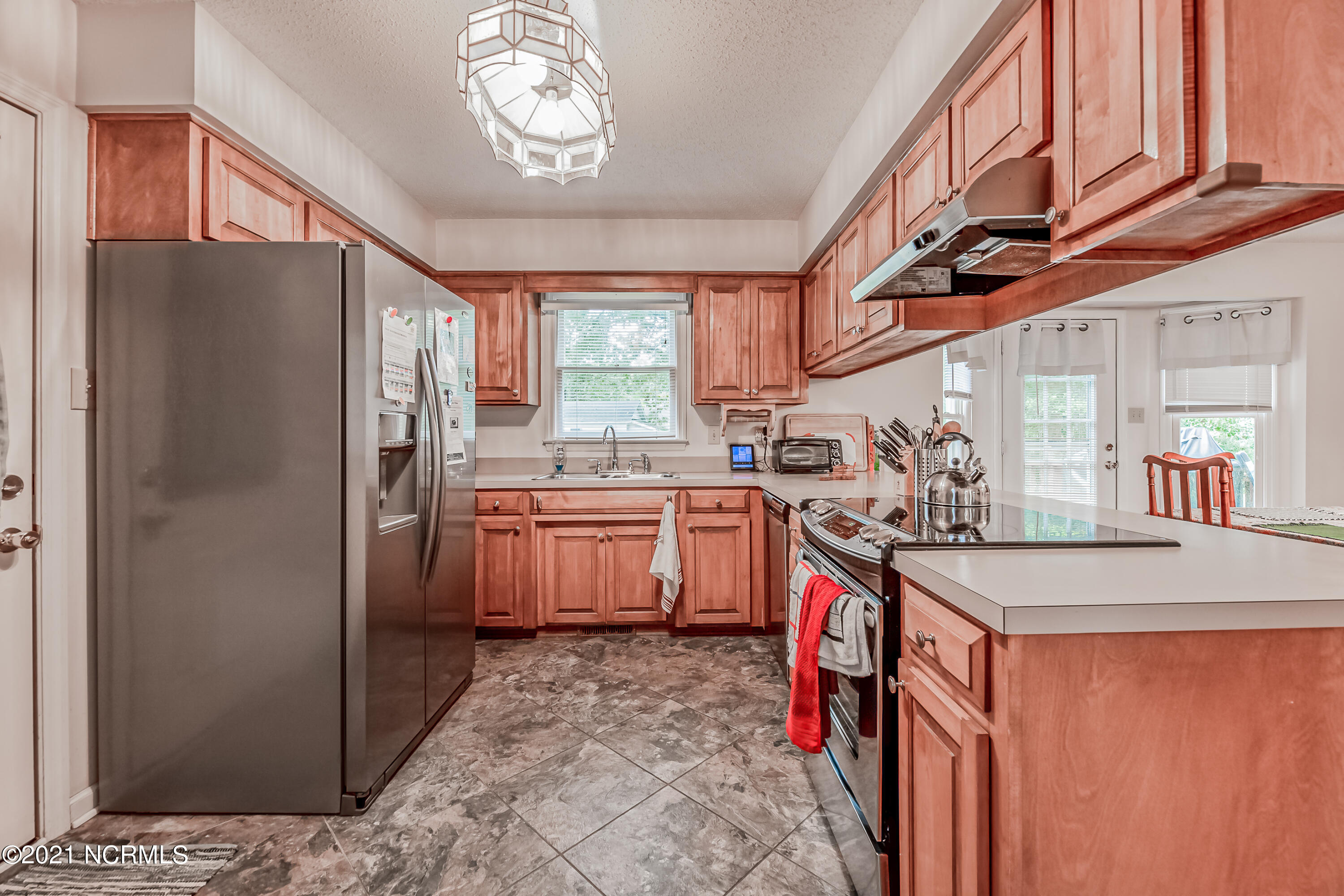 1891 Jack Rabbit Lane New Bern, NC 28562 - Photo 17 of 46 17KITCHEN