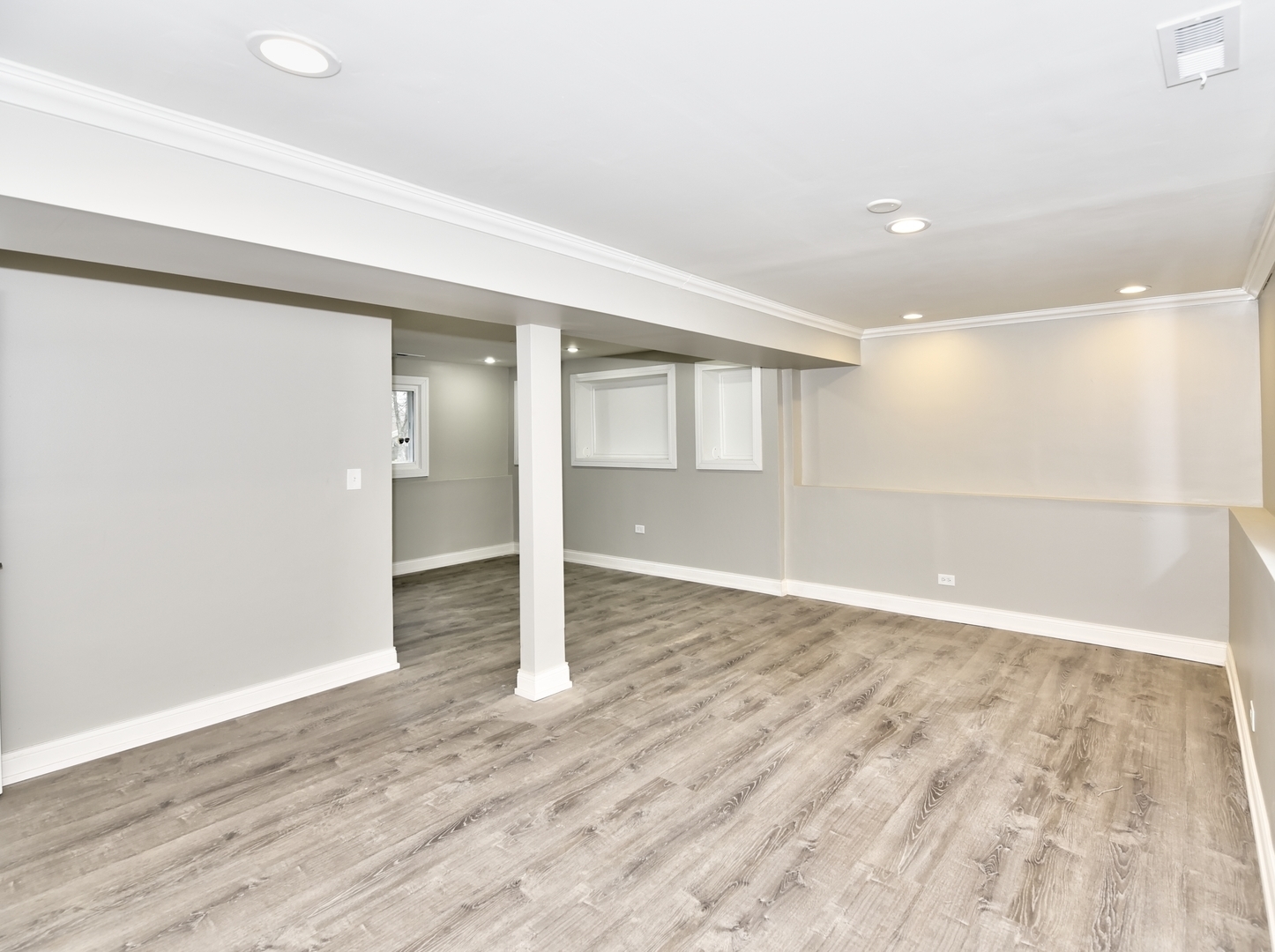 5605 Crestwood Road Matteson, IL 60443 - Photo 14 of 21 a view of an empty room