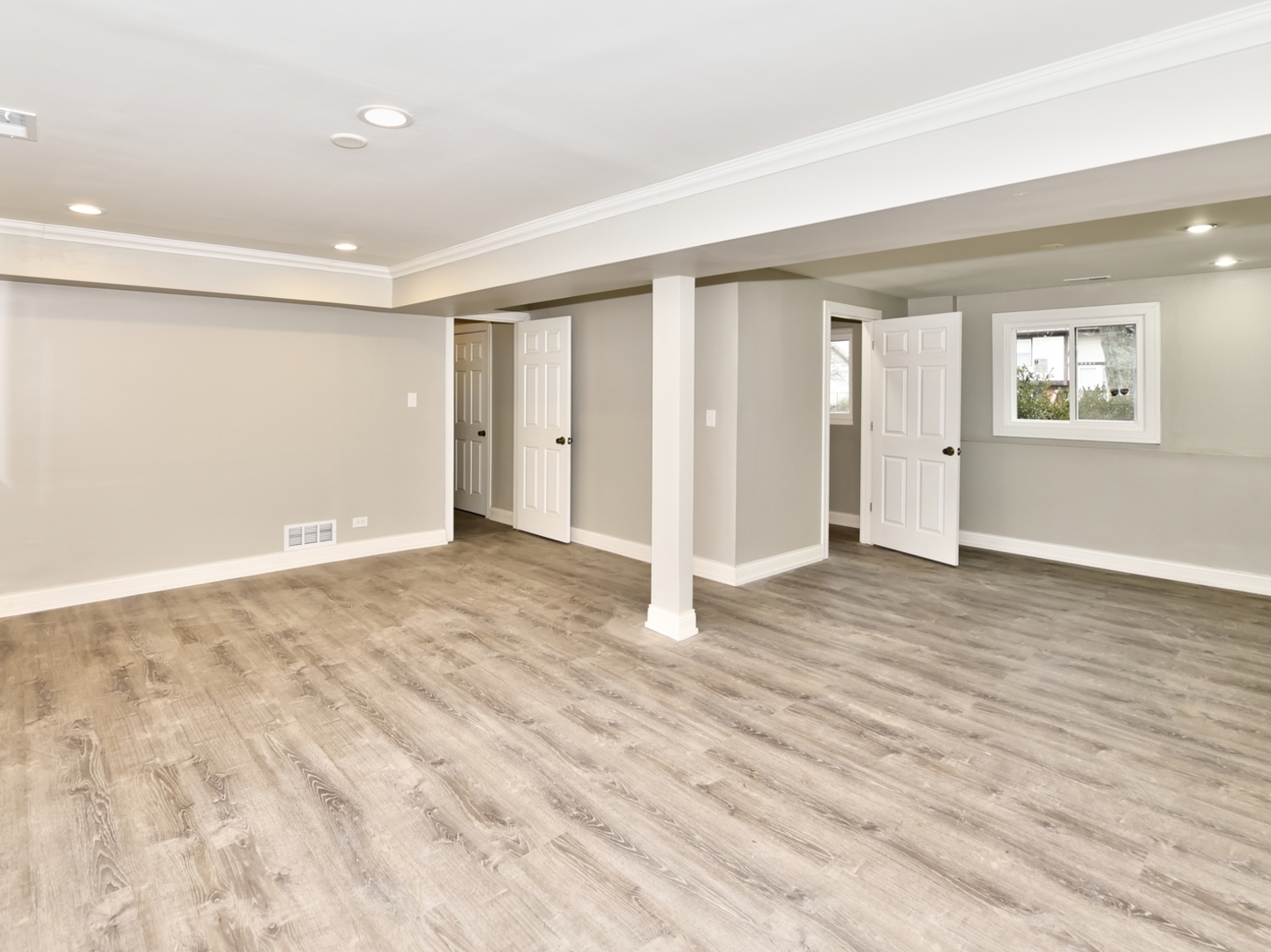 5605 Crestwood Road Matteson, IL 60443 - Photo 15 of 21 a view of an empty room