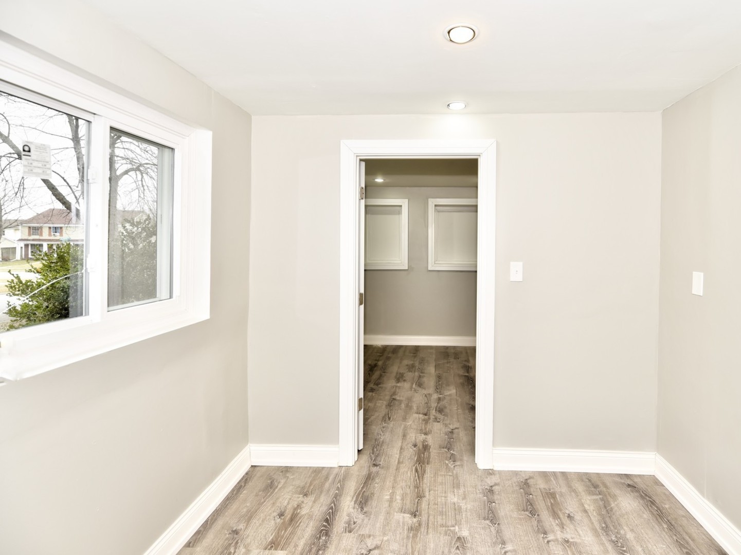 5605 Crestwood Road Matteson, IL 60443 - Photo 17 of 21 a view of hallway with a front door