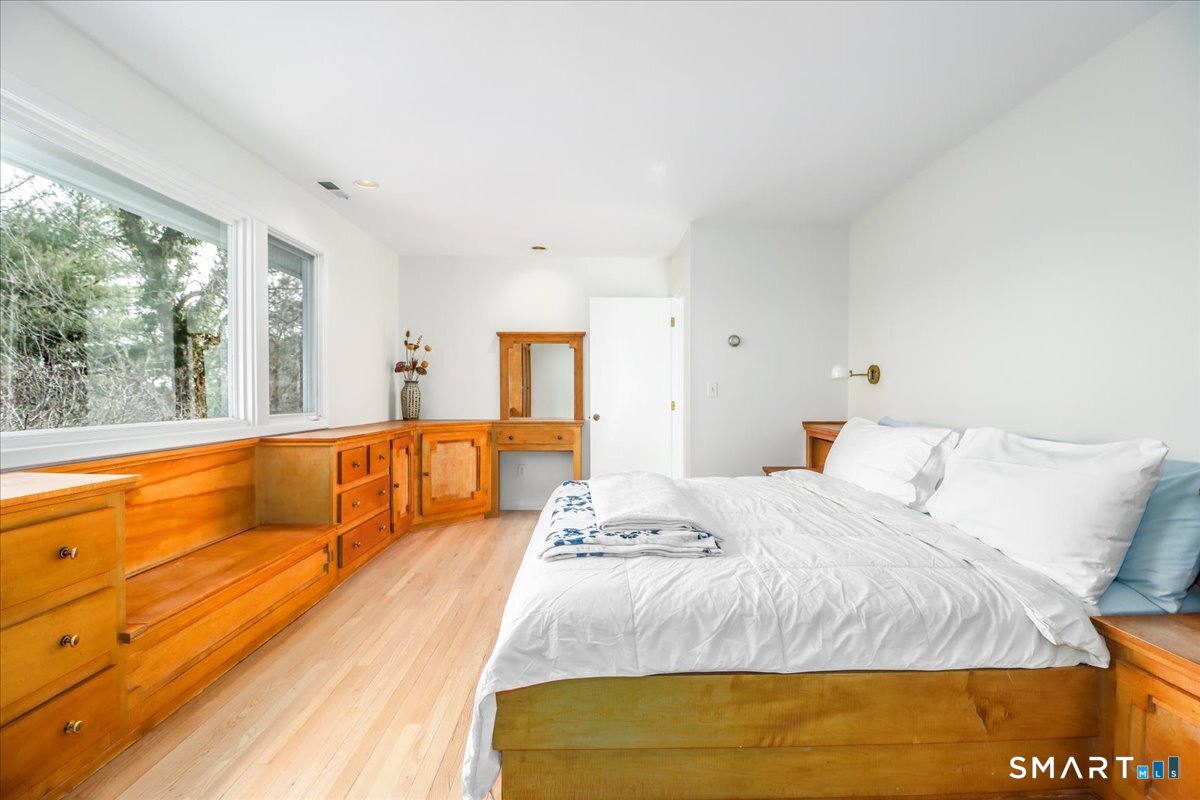 65 Bailey Road Fairfield, CT 06825 - Photo 19 of 40