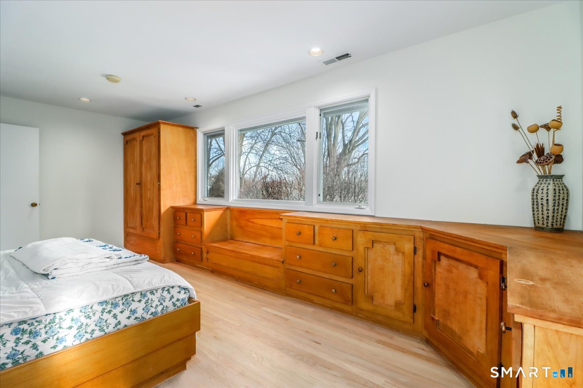 65 Bailey Road Fairfield, CT 06825 - Photo 20 of 40