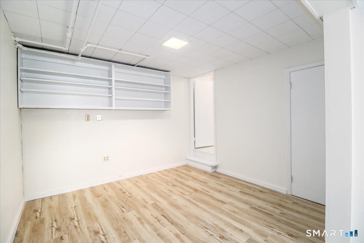 65 Bailey Road Fairfield, CT 06825 - Photo 33 of 40