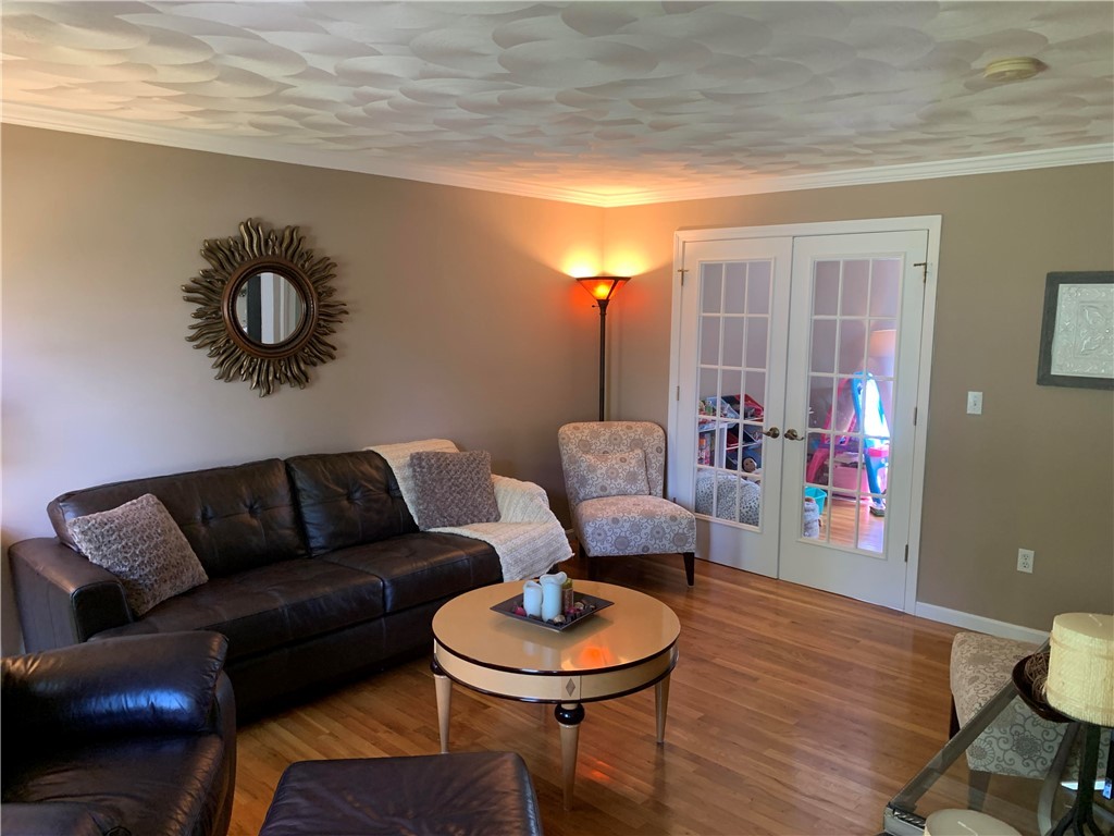 194 Council Rock Road Cranston, RI 02921 - Photo 11 of 21 Gallery Image 11