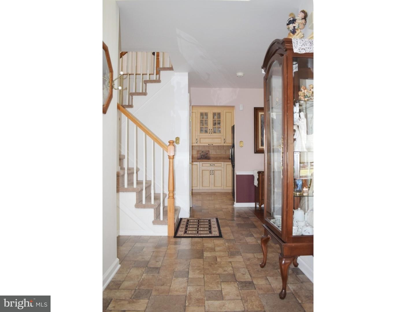 126 Cornflower Road Hamilton, NJ 08620 - Photo 3 of 25