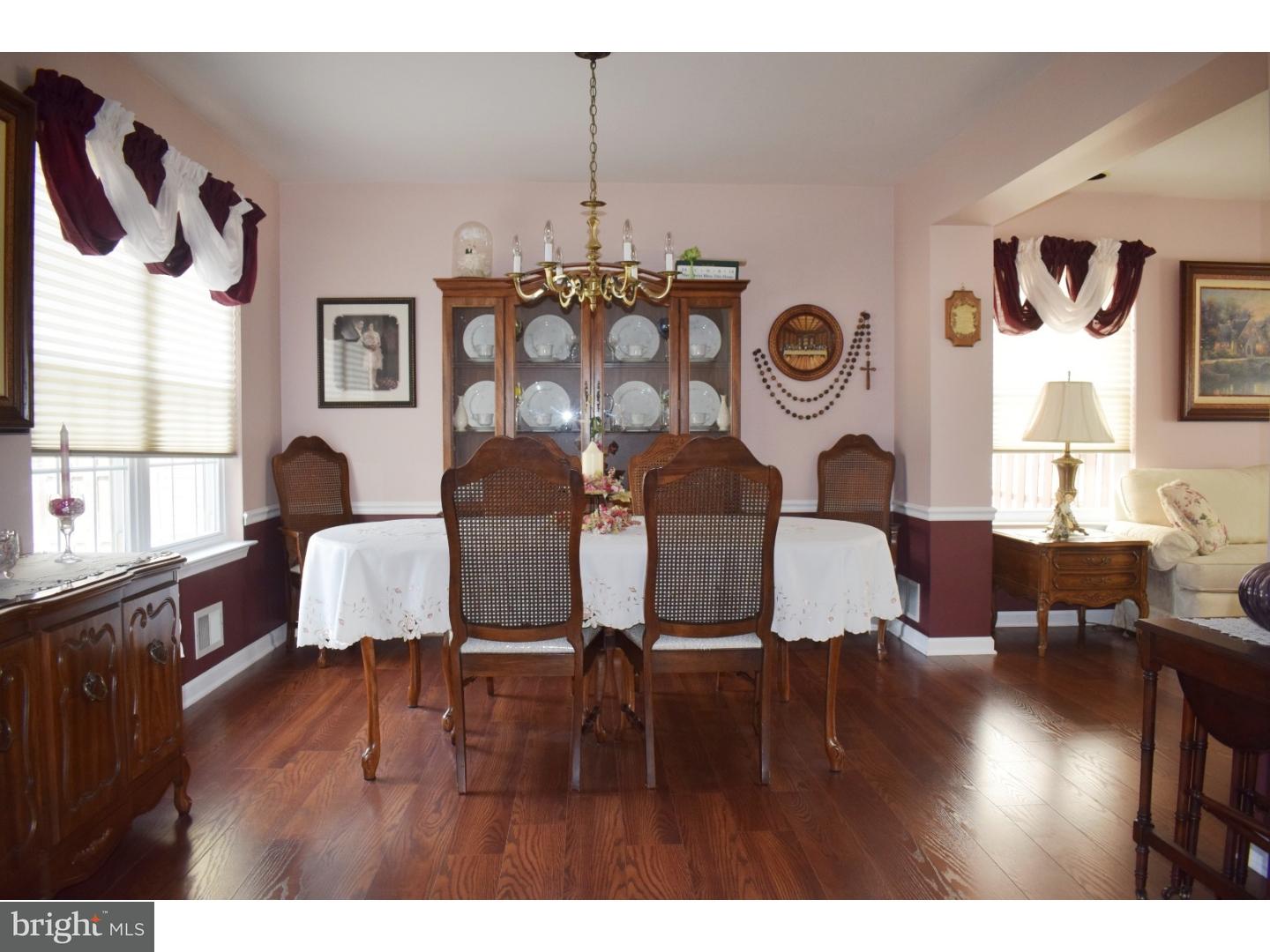 126 Cornflower Road Hamilton, NJ 08620 - Photo 5 of 25