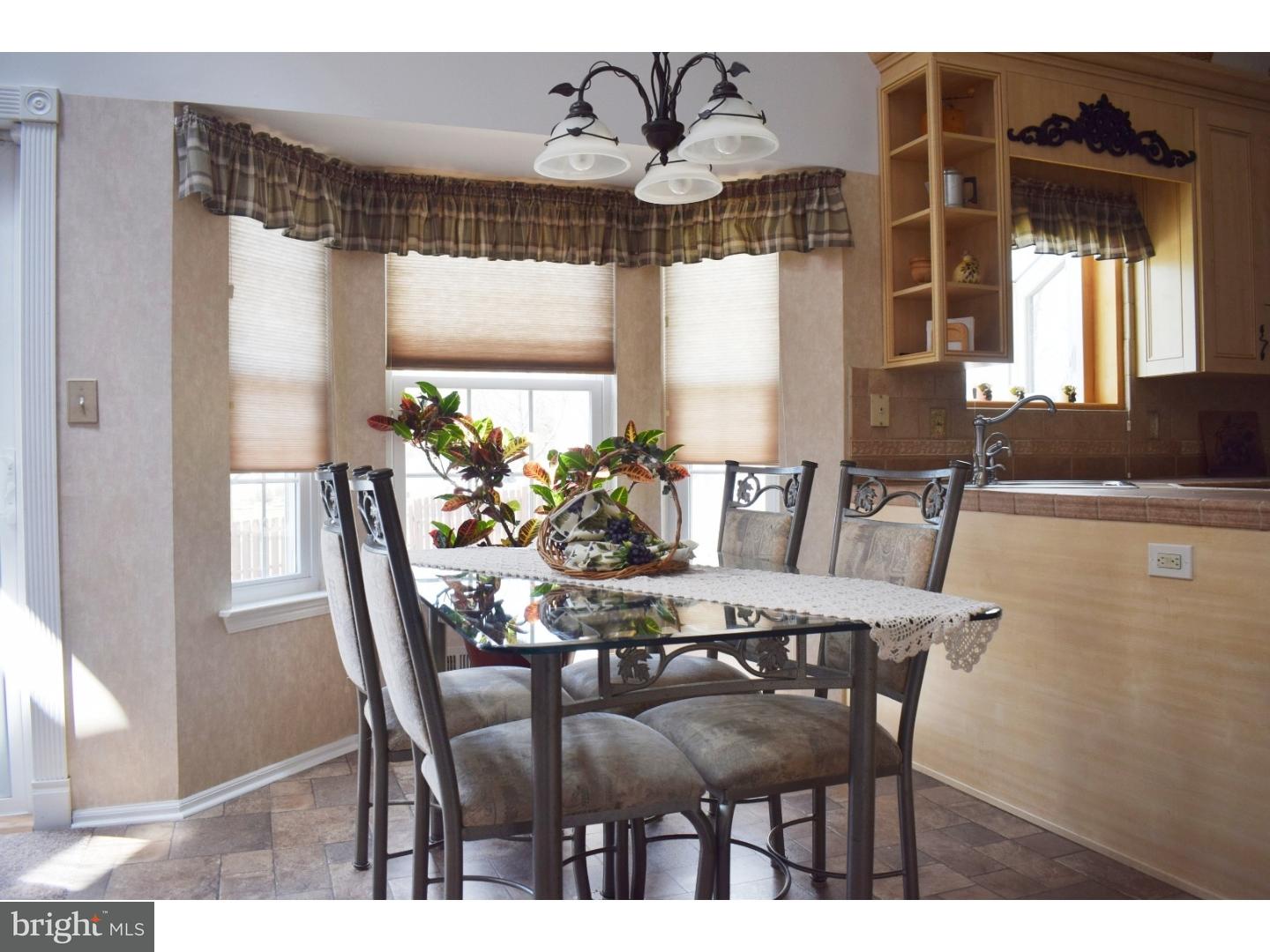 126 Cornflower Road Hamilton, NJ 08620 - Photo 8 of 25