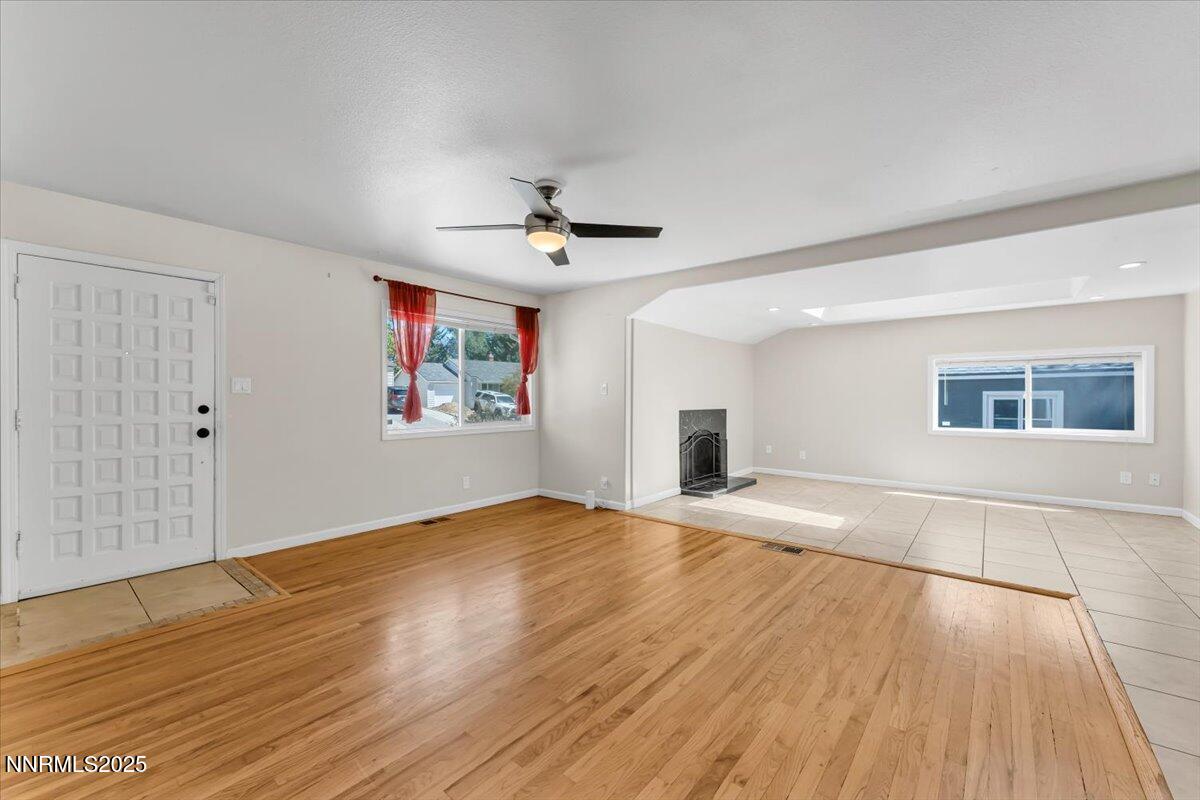 1375 Wesley Drive Reno, NV 89503 - Photo 11 of 35 06-1375 Wesley Dr Reno NV 89503 (6 of 30