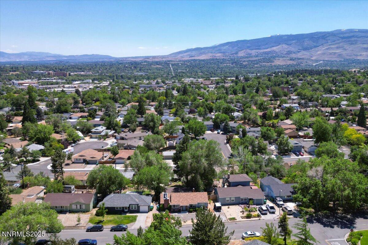 1375 Wesley Drive Reno, NV 89503 - Photo 31 of 35 21-1375 Wesley Reno NV (21 of 29)