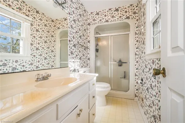 $299,999 | 1526 Regency Drive, Burlington, NC 27215