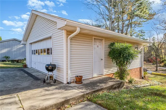 $299,999 | 1526 Regency Drive, Burlington, NC 27215