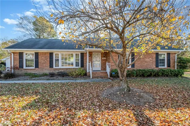 $299,999 | 1526 Regency Drive, Burlington, NC 27215