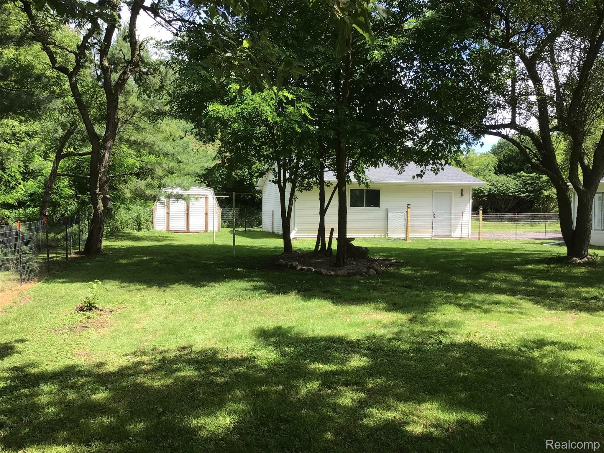 3157 North Irish Road Davison, MI 48423 - Photo 16 of 59 10.jpg
