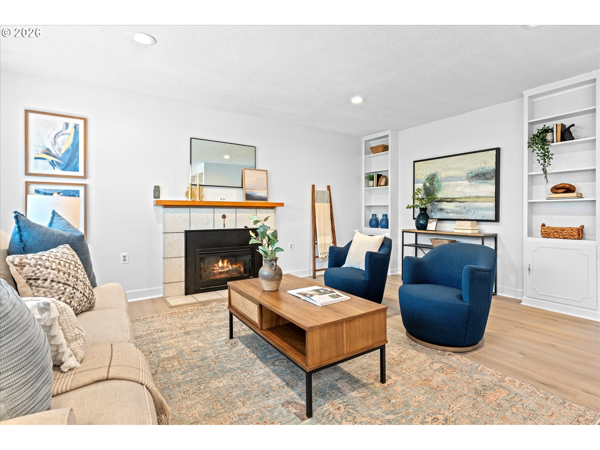 16720 Southwest 124th Avenue King City, OR 97224 - Photo 10 of 22 Living Room