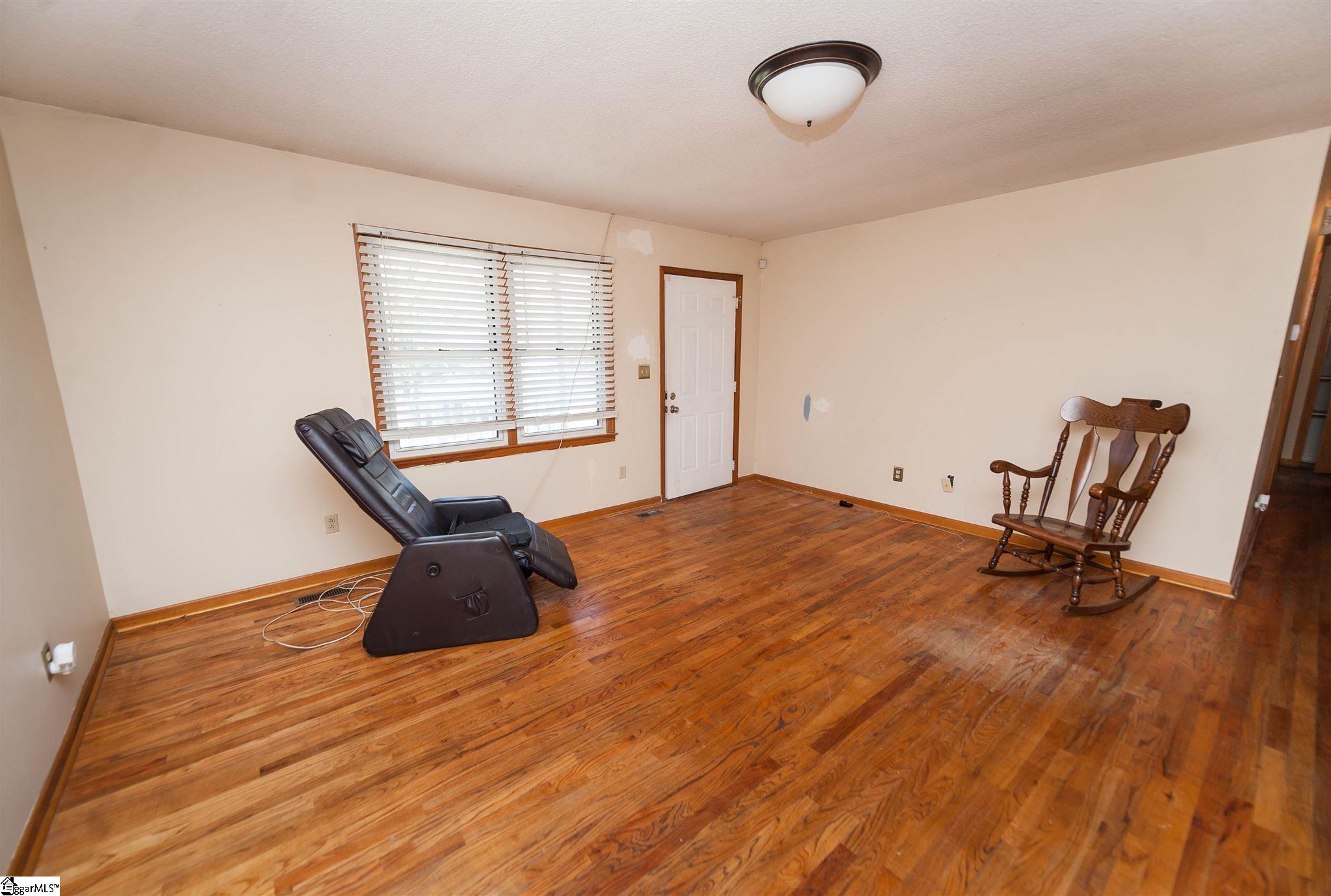 203 Mason Drive Inman, SC 29349 - Photo 2 of 24