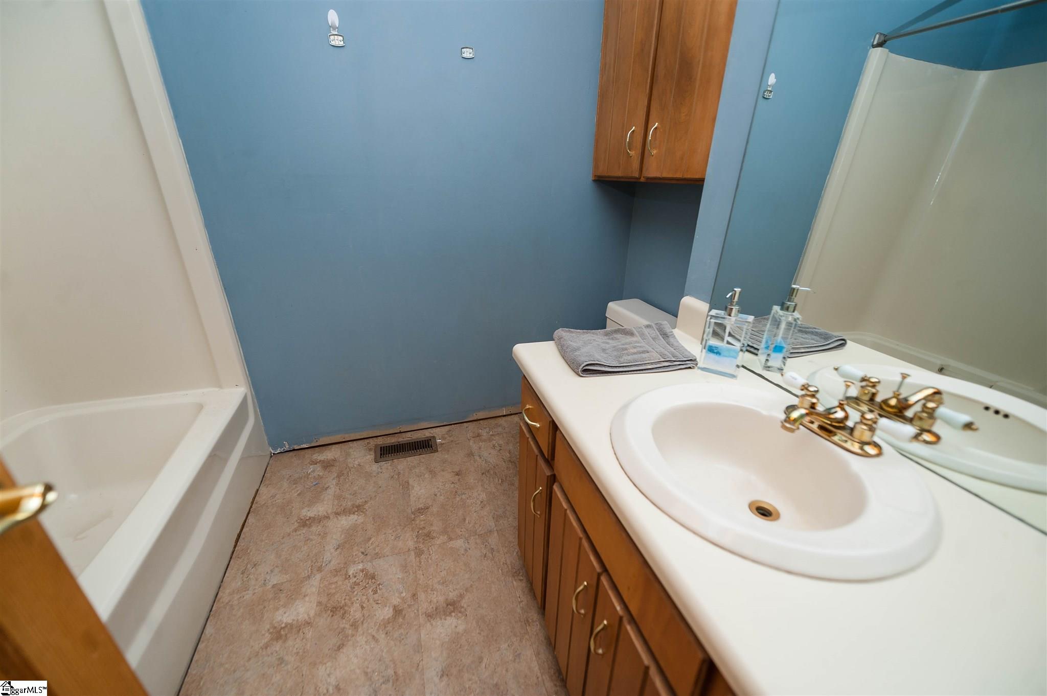 203 Mason Drive Inman, SC 29349 - Photo 10 of 24