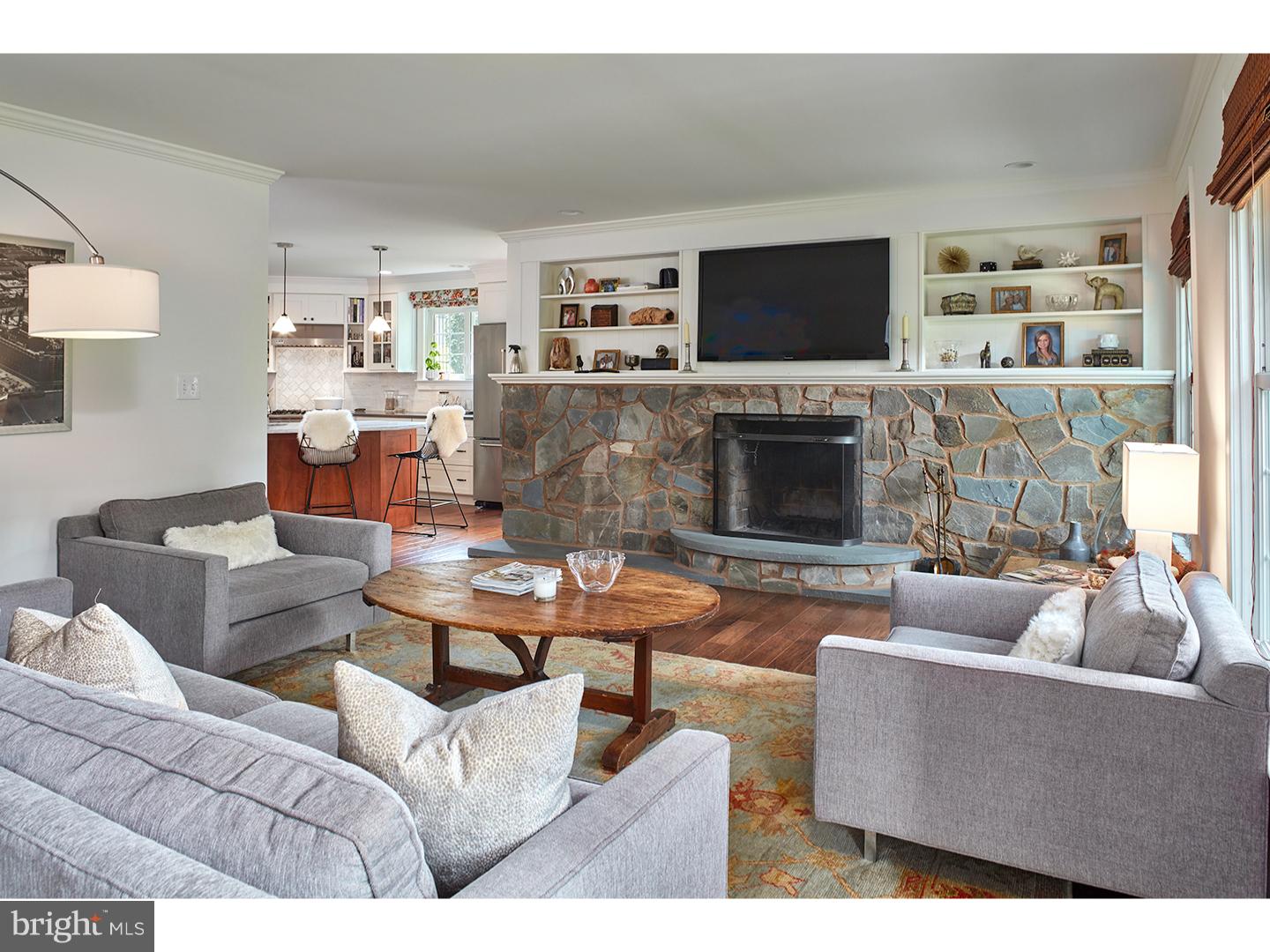 821 Colony Road Bryn Mawr, PA 19010 - Photo 8 of 21 Living Room