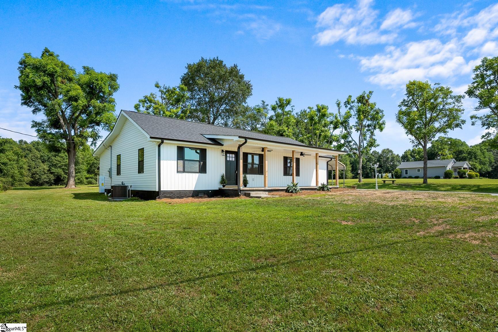 523 Crawford Road Belton, SC 29627 - Photo 2 of 48