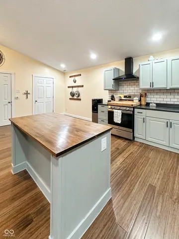 $270,000 | 821 North East Street, Tipton, IN 46072