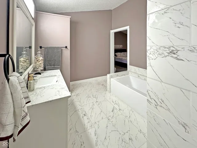 $270,000 | 821 North East Street, Tipton, IN 46072