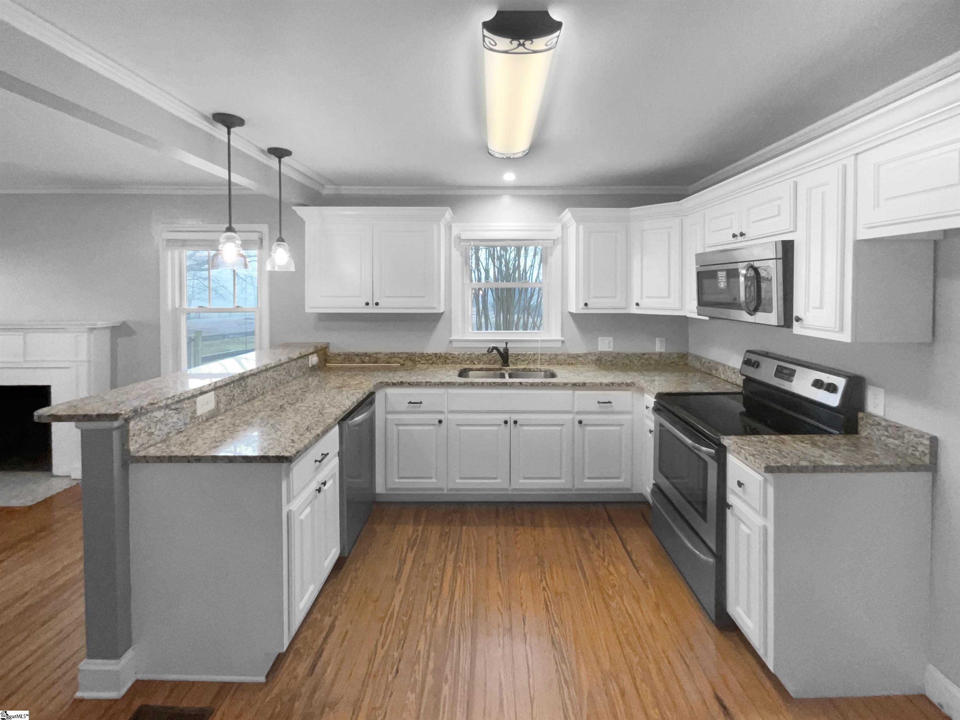 220 Joe Leonard Road Greer, SC 29651 - Photo 6 of 22 Gallery Image 6