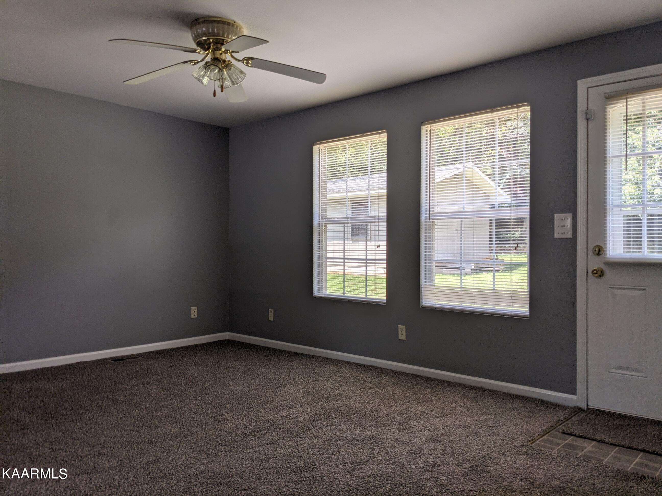 170 Latimer Road, Unit 170176 Oak Ridge, TN 37830 - Photo 15 of 18 PXL_20210828_180222692