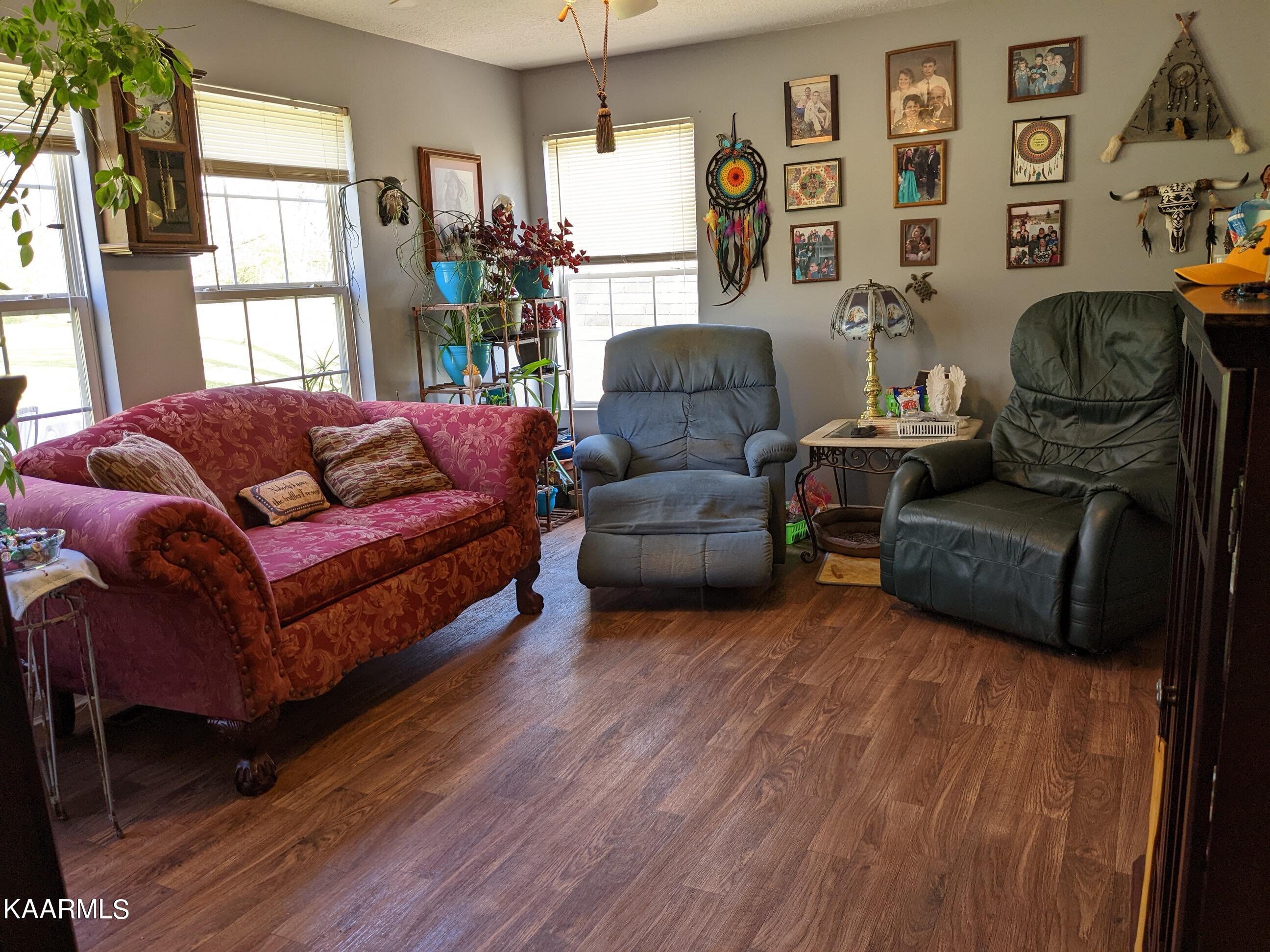 170 Latimer Road, Unit 170176 Oak Ridge, TN 37830 - Photo 5 of 18 PXL_20220402_162515433.MP