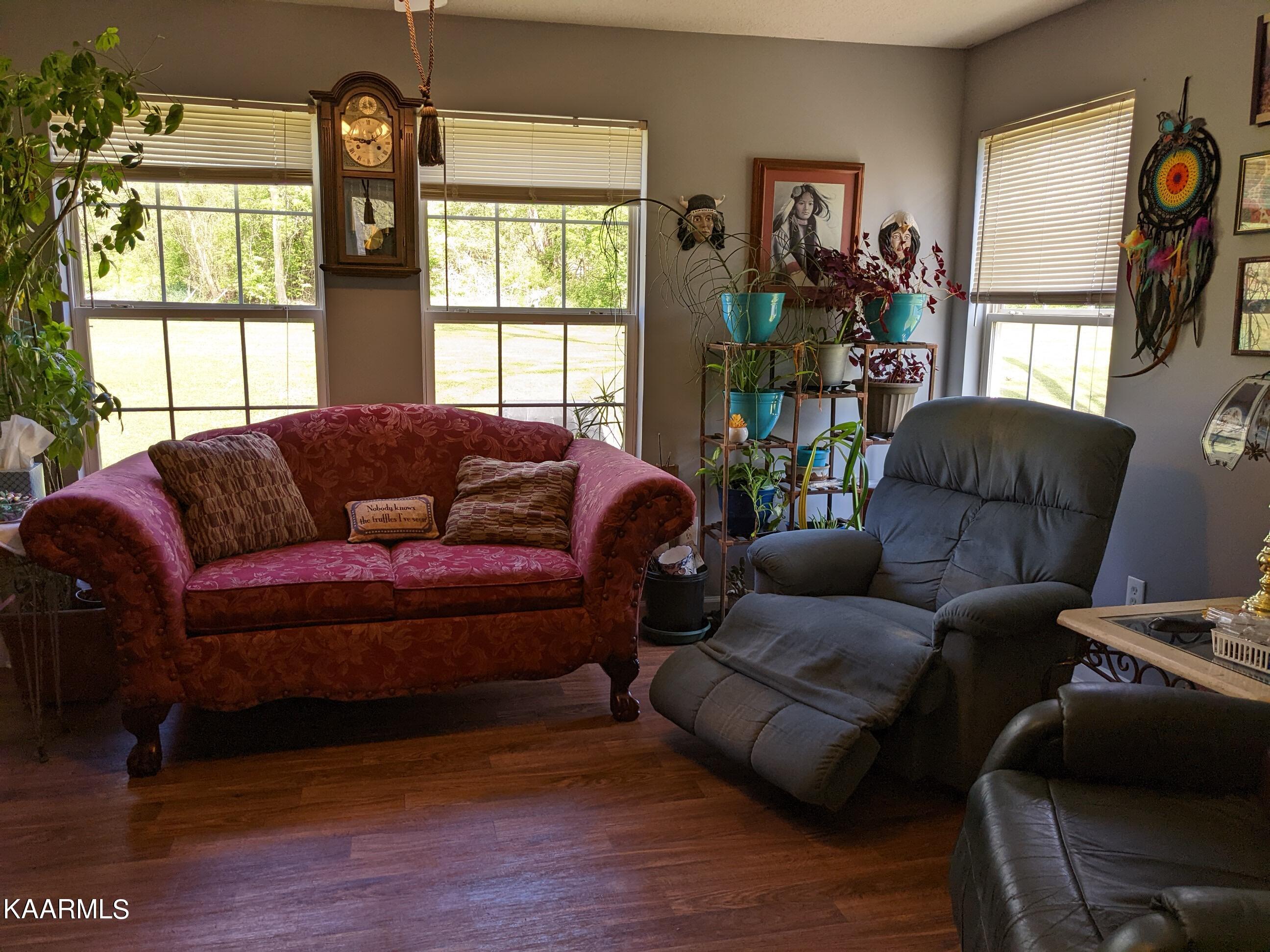 170 Latimer Road, Unit 170176 Oak Ridge, TN 37830 - Photo 6 of 18 PXL_20220402_162612093.MP