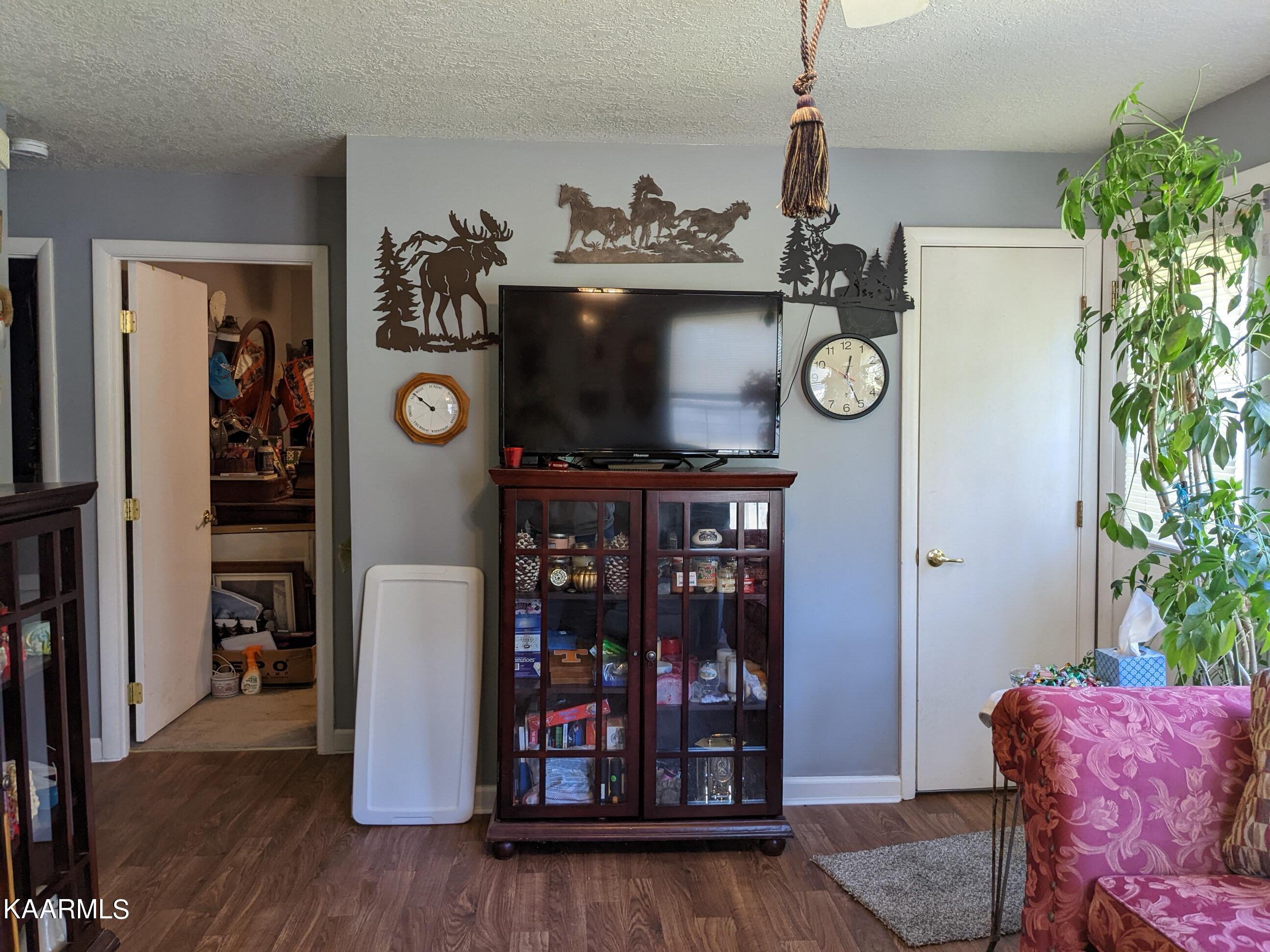 170 Latimer Road, Unit 170176 Oak Ridge, TN 37830 - Photo 7 of 18 PXL_20220402_162551781.MP