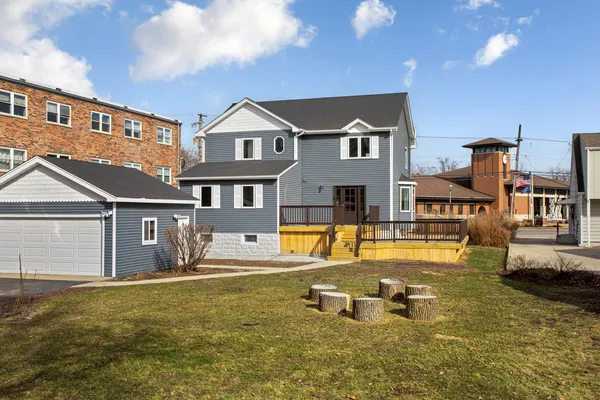 $750,000 | 606 South York Street, Elmhurst, IL 60126