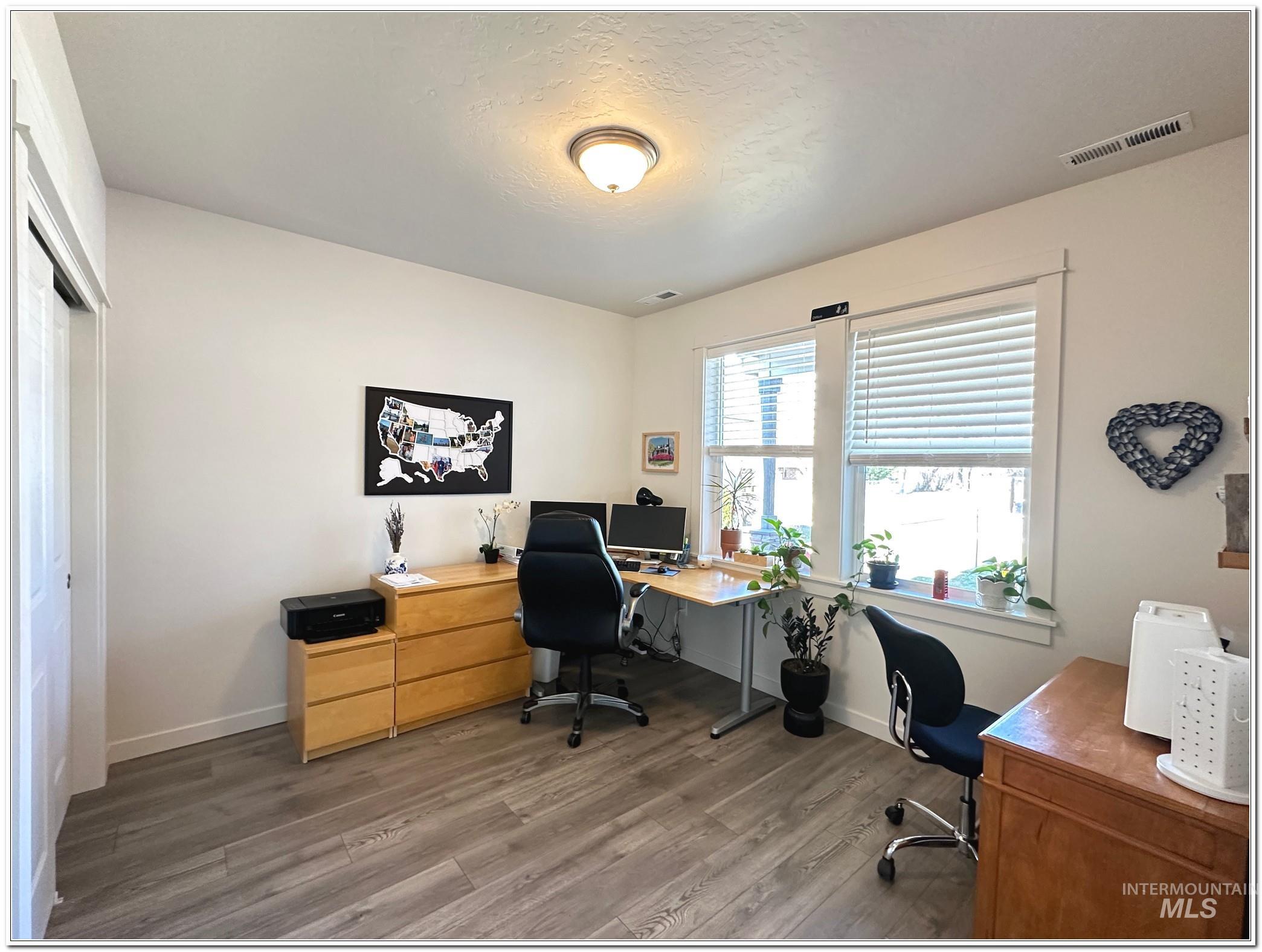9687 West Arnold Road Boise, ID 83714 - Photo 17 of 49 Office / Bedroom with LVP finished floors and baseboards