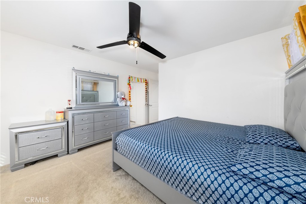 867 South Breden Lane Rialto, CA 92376 - Photo 15 of 28