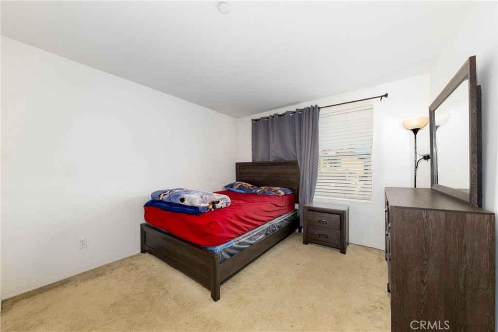 867 South Breden Lane Rialto, CA 92376 - Photo 19 of 28