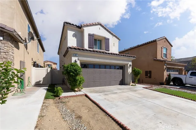 $605,000 | 867 South Breden Lane, Rialto, CA 92376