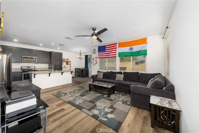 $605,000 | 867 South Breden Lane, Rialto, CA 92376