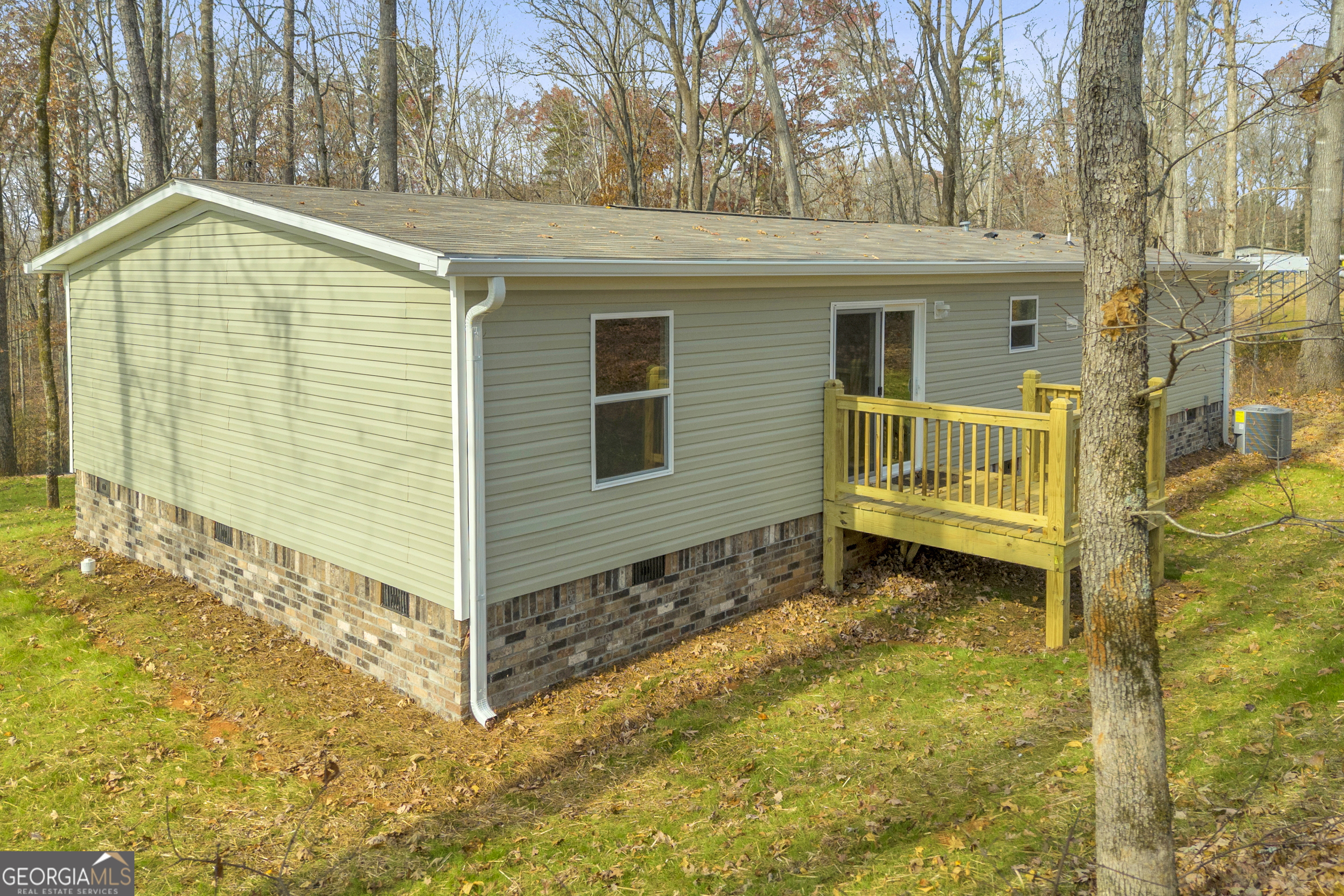 274 Montego Bay Trail Clarkesville, GA 30523 - Photo 4 of 55