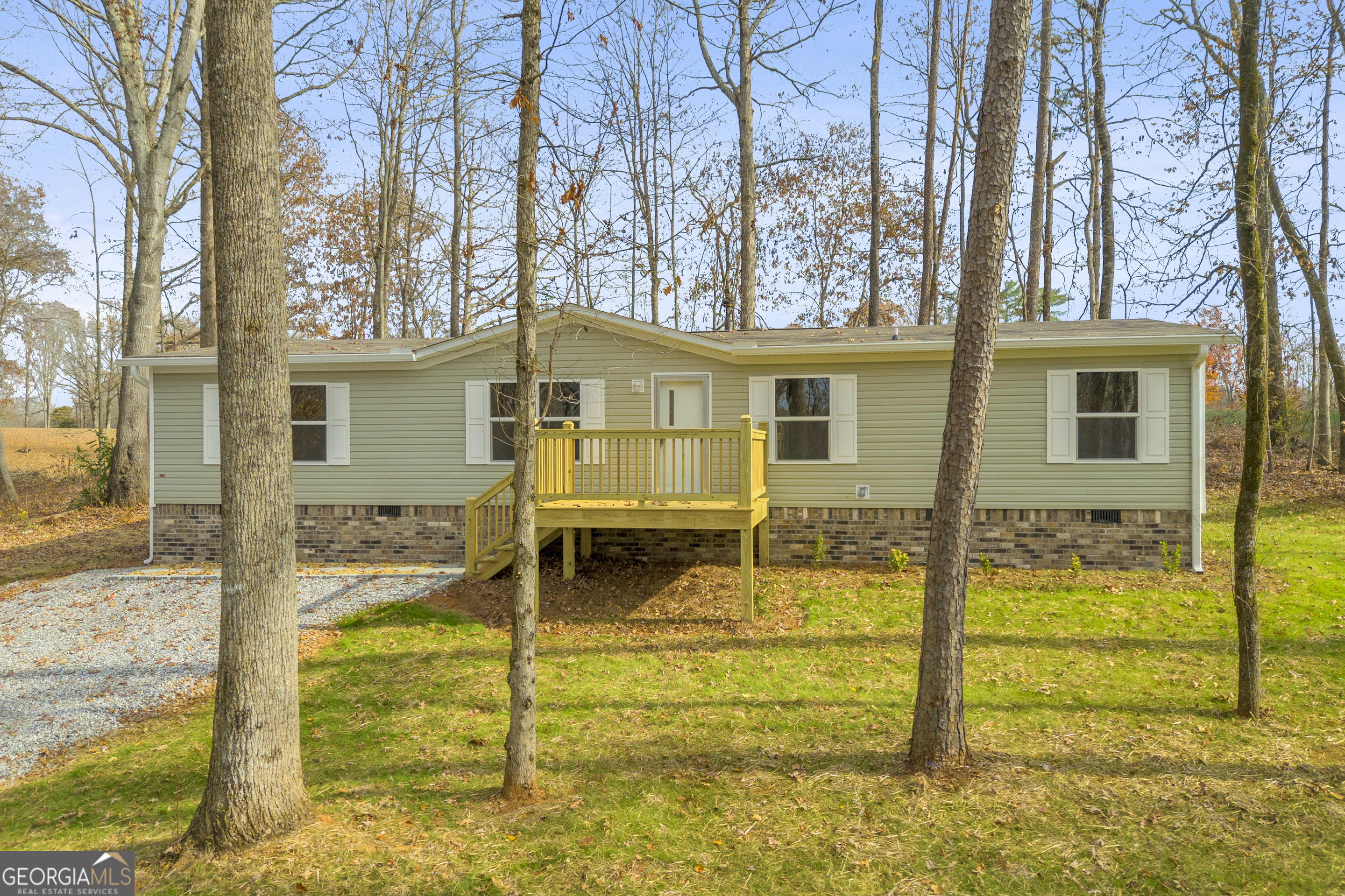 274 Montego Bay Trail Clarkesville, GA 30523 - Photo 6 of 55