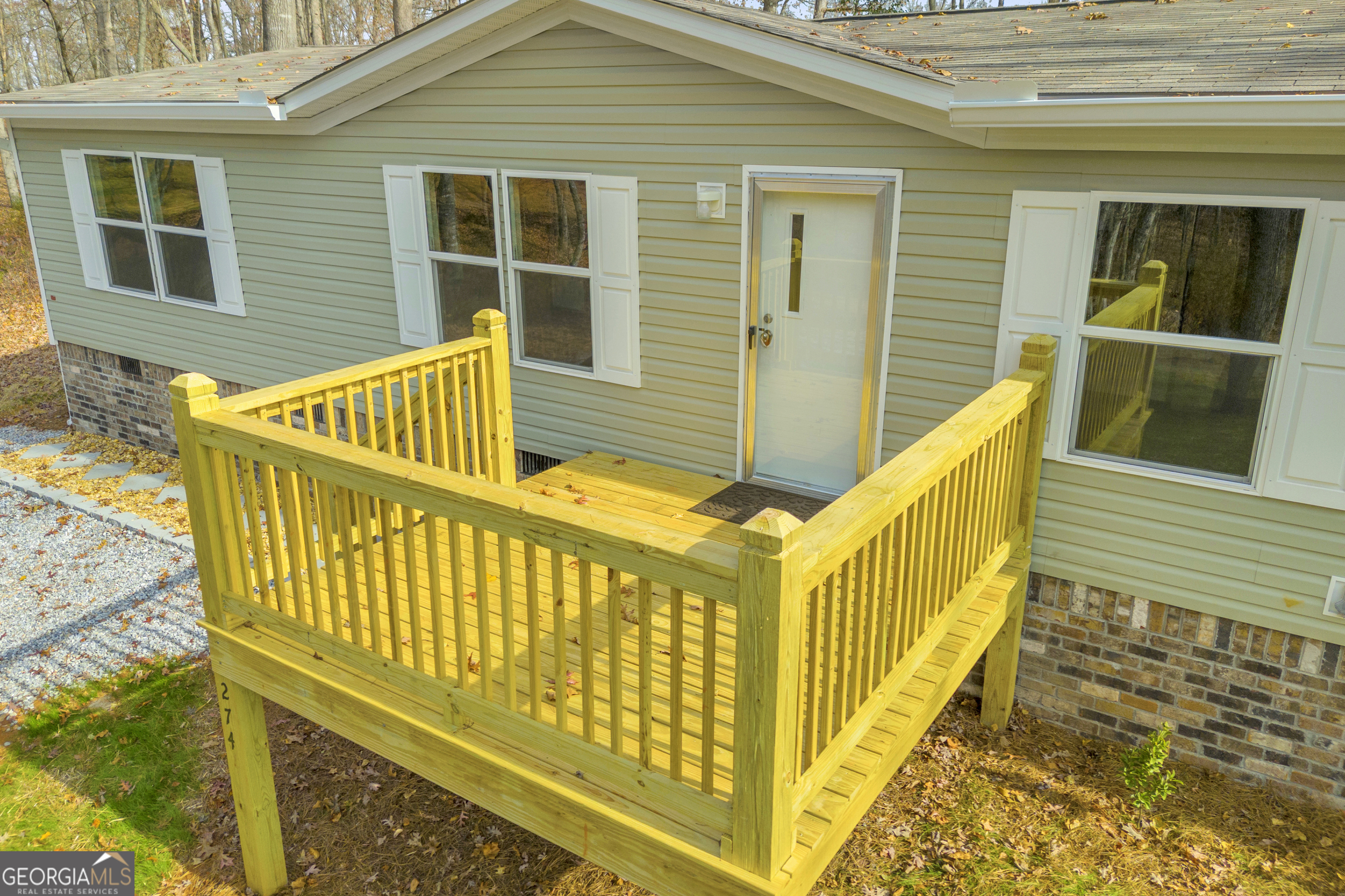274 Montego Bay Trail Clarkesville, GA 30523 - Photo 7 of 55
