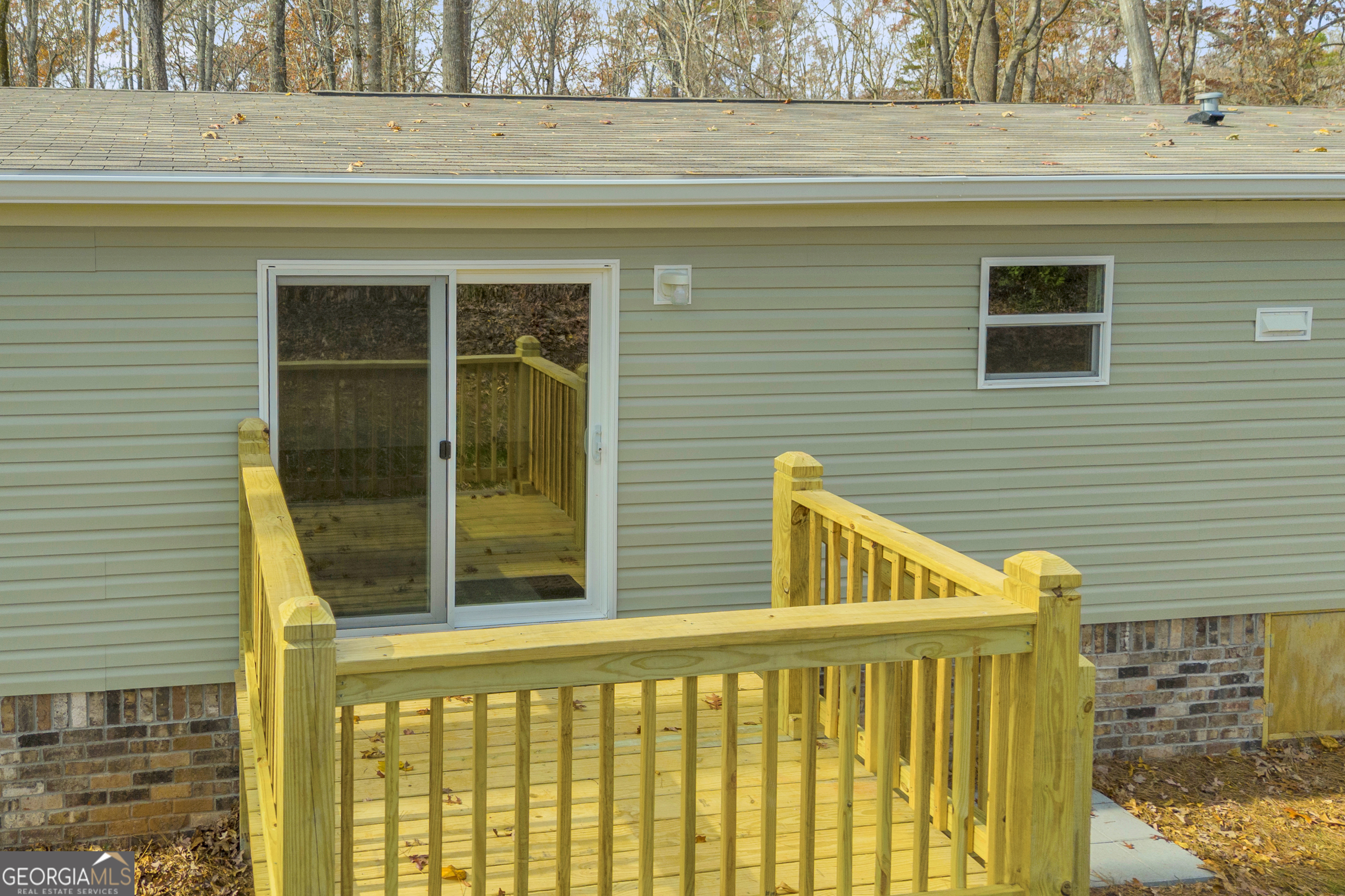 274 Montego Bay Trail Clarkesville, GA 30523 - Photo 10 of 55