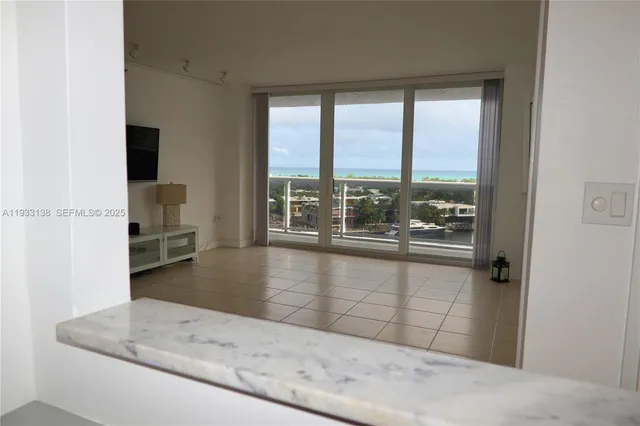 $3,750 | 20515 East Country Club Drive, Unit 1147, Aventura, FL 33180