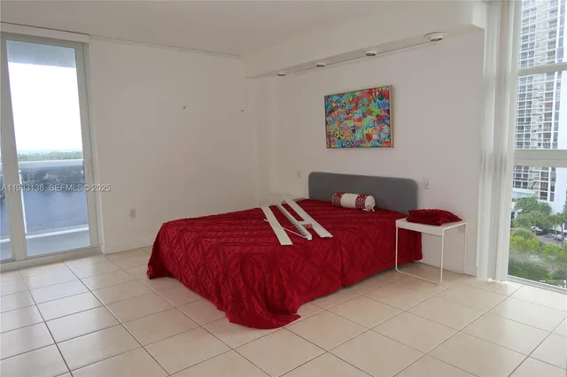 $3,750 | 20515 East Country Club Drive, Unit 1147, Aventura, FL 33180