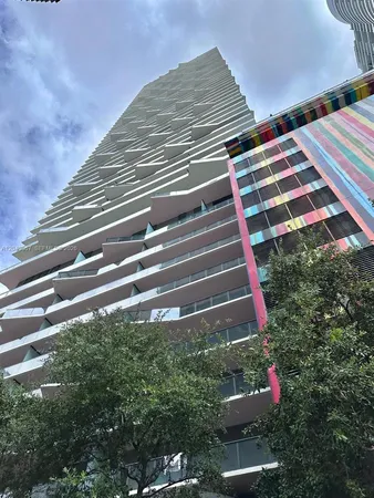 $6,000 | 1300 South Miami Avenue, Unit 1605, Miami, FL 33130