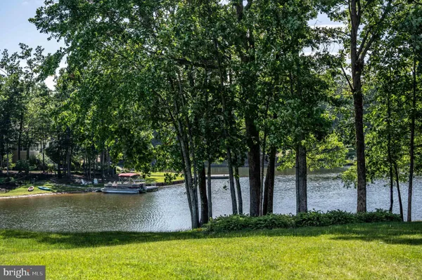 $899,000 | 11620 Pine Hollow Lane, Spotsylvania, VA 22551