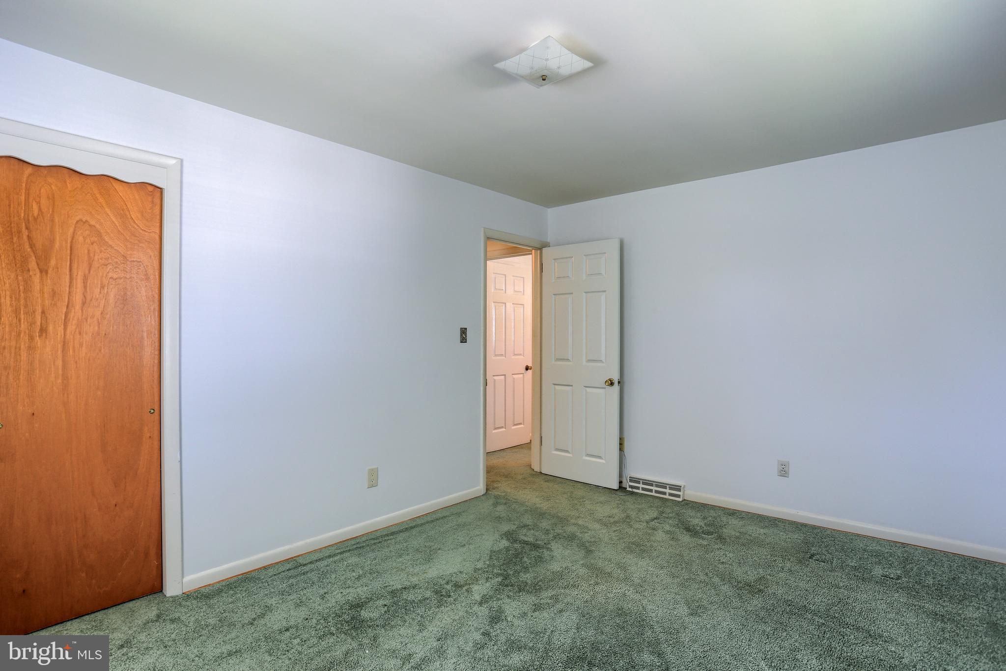 1689 Valley Forge Road Lancaster, PA 17603 - Photo 14 of 22 Gallery Image 14