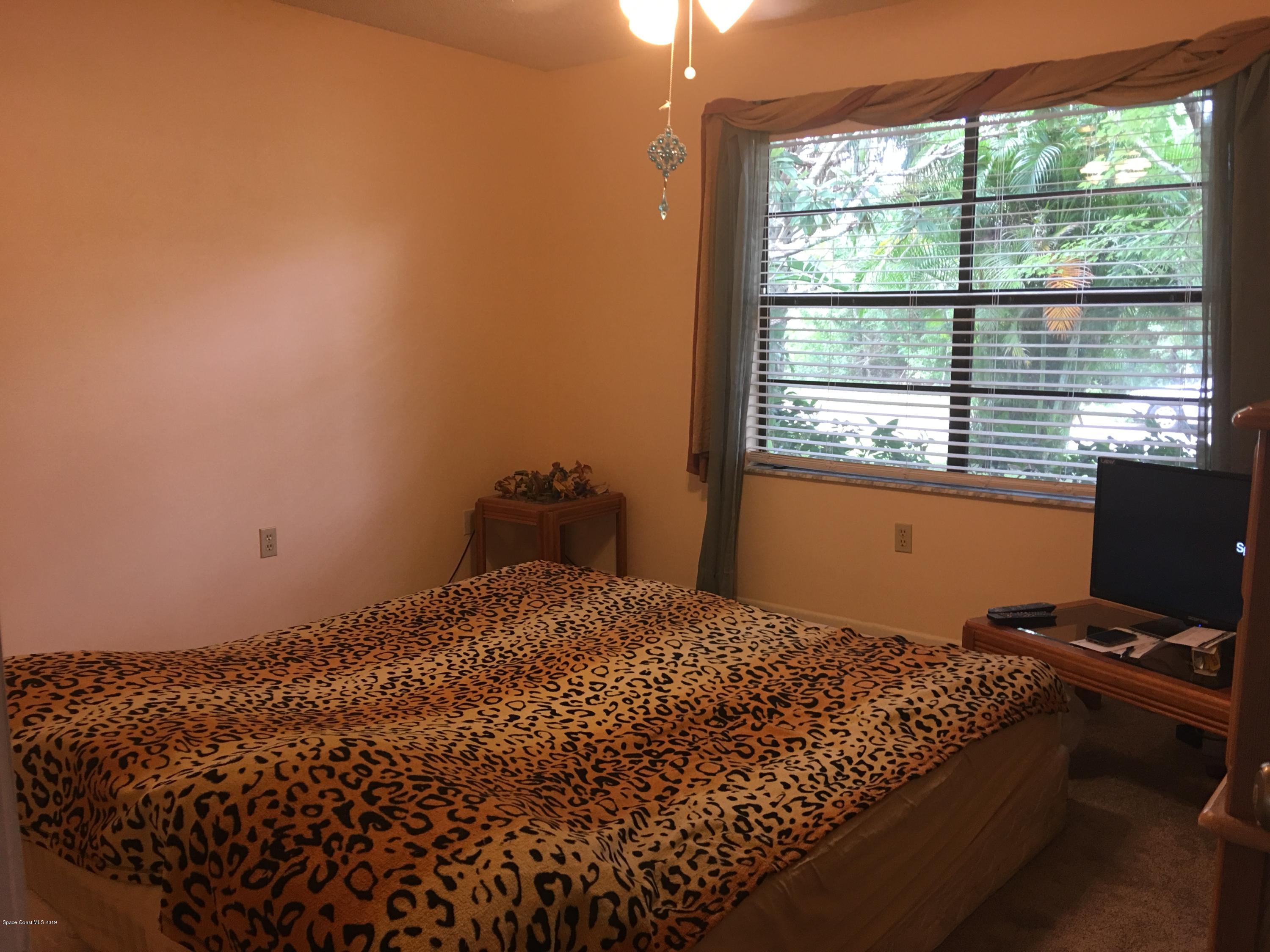 170 Santa Rosa Avenue Southwest Palm Bay, FL 32908 - Photo 15 of 32 Bedroom3