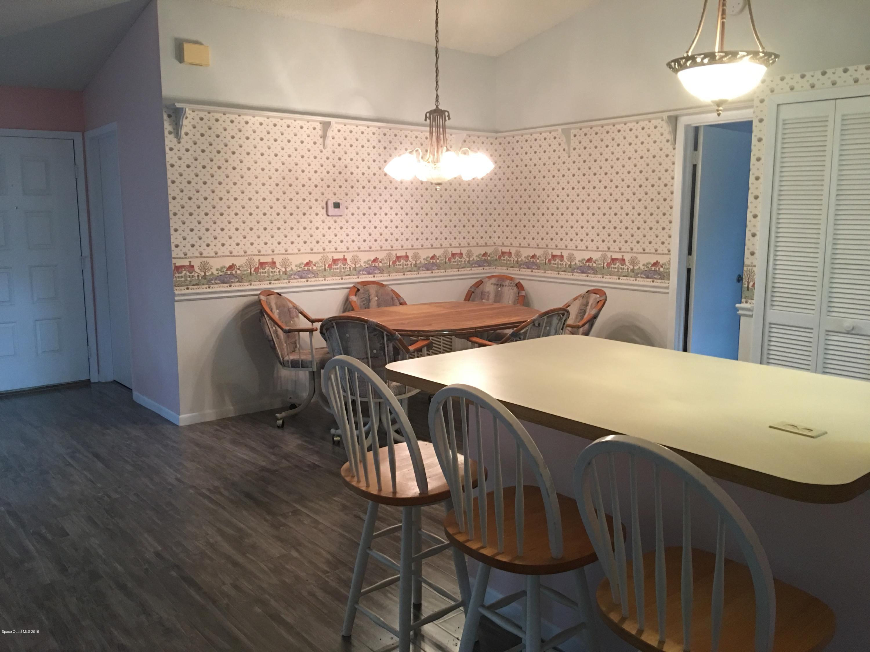 170 Santa Rosa Avenue Southwest Palm Bay, FL 32908 - Photo 9 of 32 Dining area
