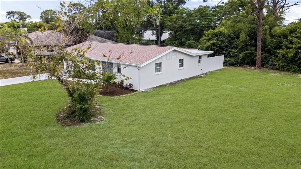 1160 Olympia Road Venice, FL 34293 - Photo 3 of 27 Gallery Image 3